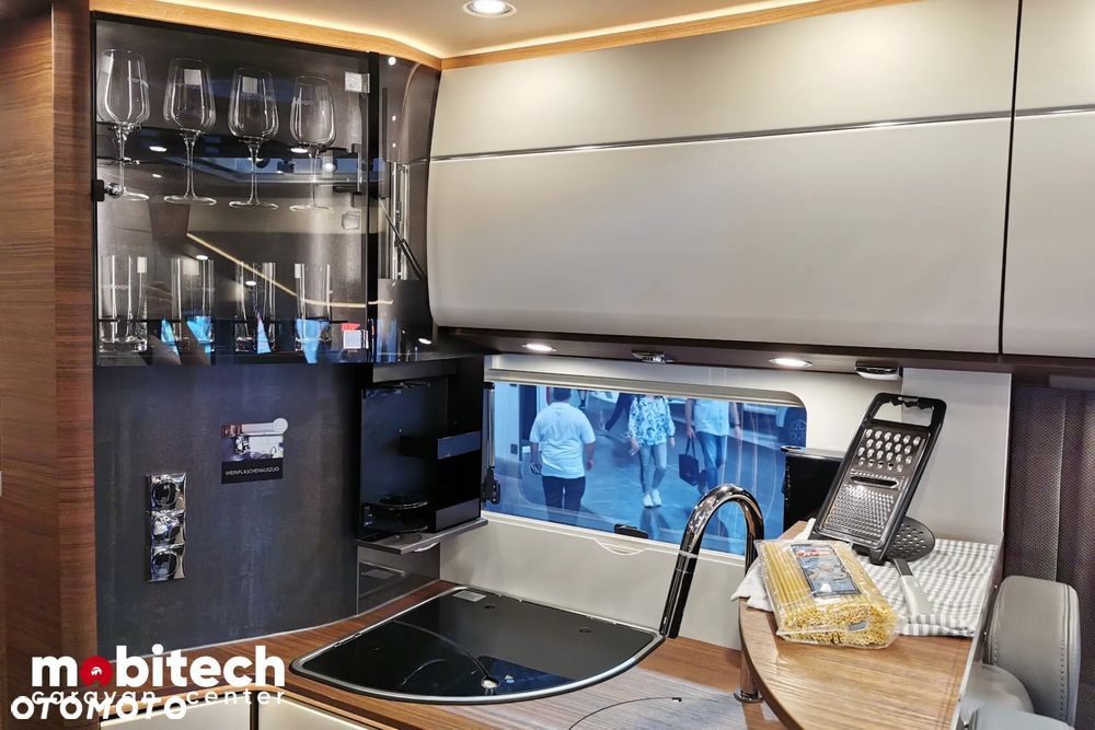 Carthago Chic C-Line I 4.9 LE L - 18