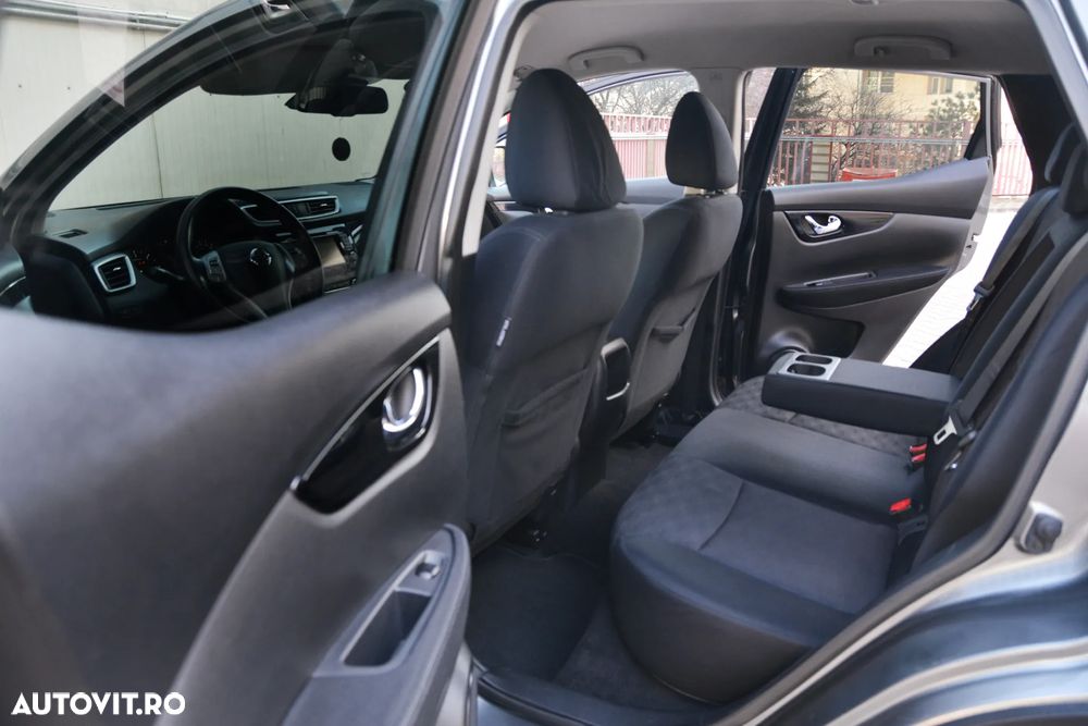 Nissan Qashqai 1.6 DCI Start/Stop X-TRONIC Tekna - 13