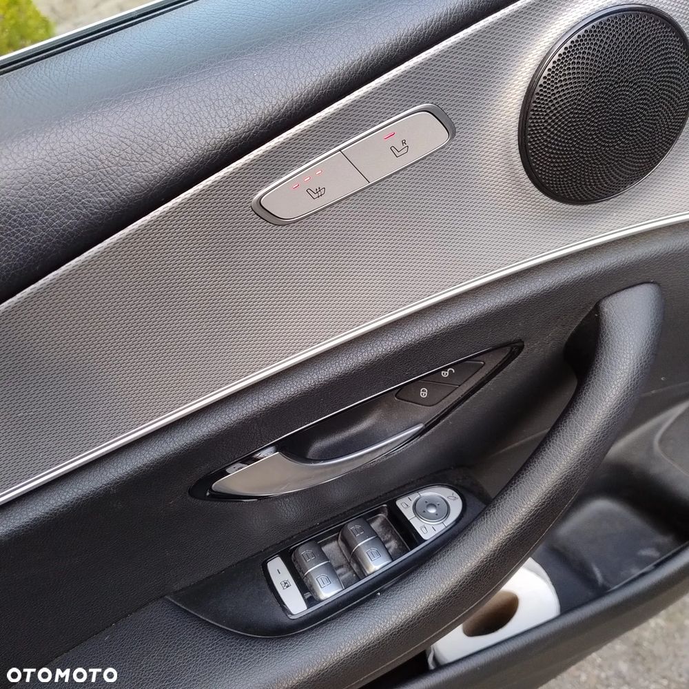 Mercedes-Benz Klasa E ver-200-d-9g--tronic-avantgarde - 8