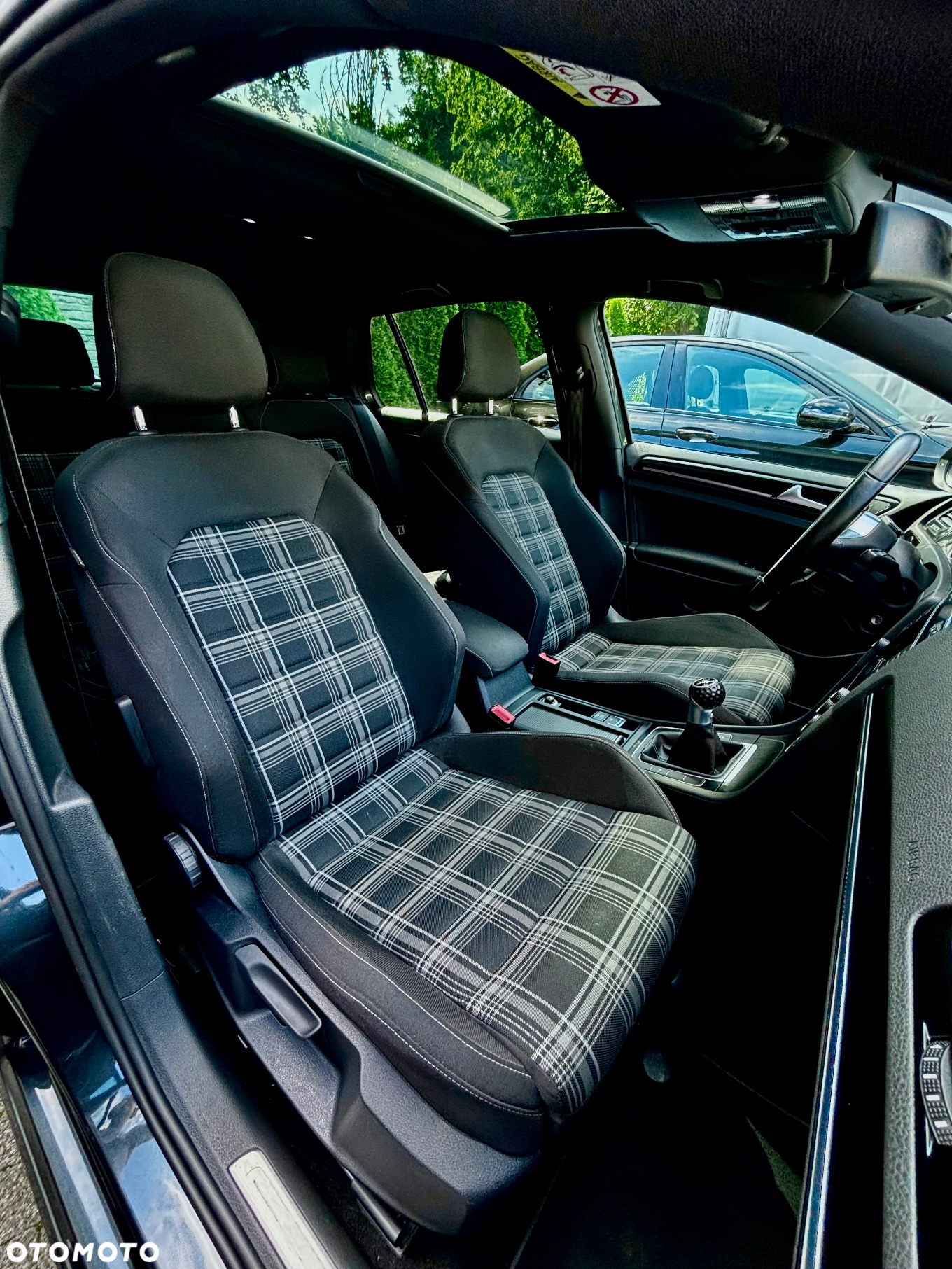 Volkswagen Golf VII 2.0 TDI BMT GTD - 10