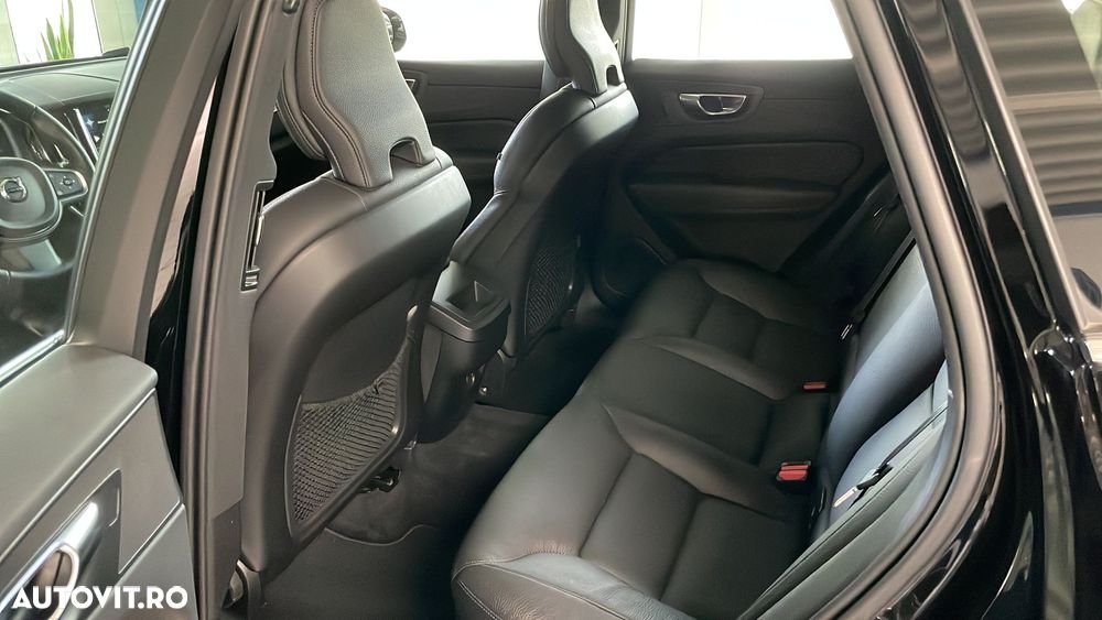 Volvo XC 60 T6 AWD Recharge Geartronic RDesign - 9