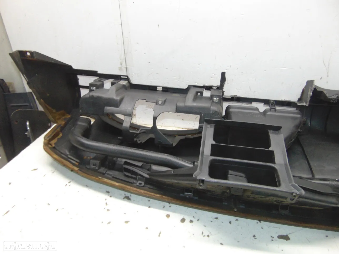 Nissan 100 NX tablier - 10