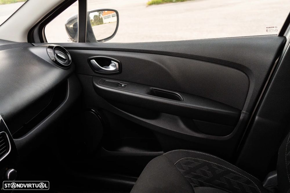 Renault Clio Sport Tourer 1.5 dCi Limited - 20