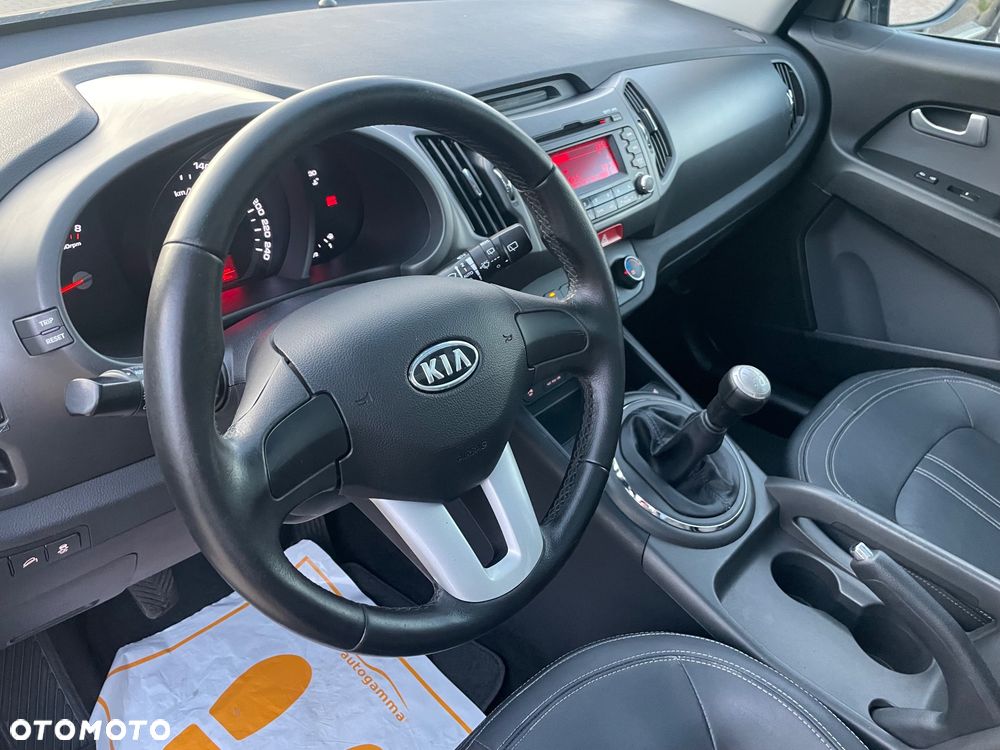 Kia Sportage 2.0 L 2WD - 19