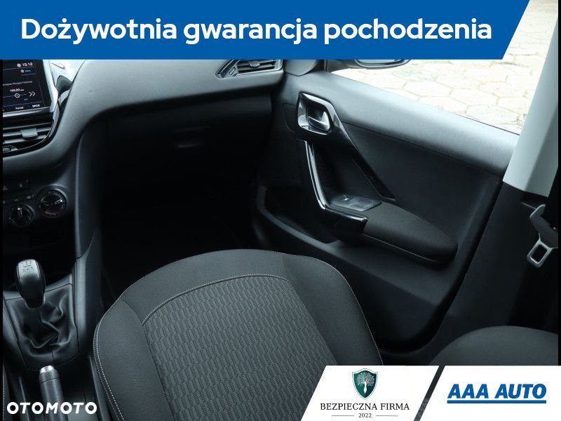 Peugeot 208 - 9