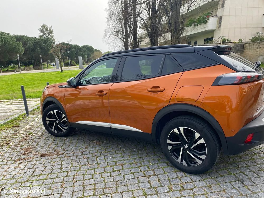 Peugeot 2008 1.2 PureTech GT - 4