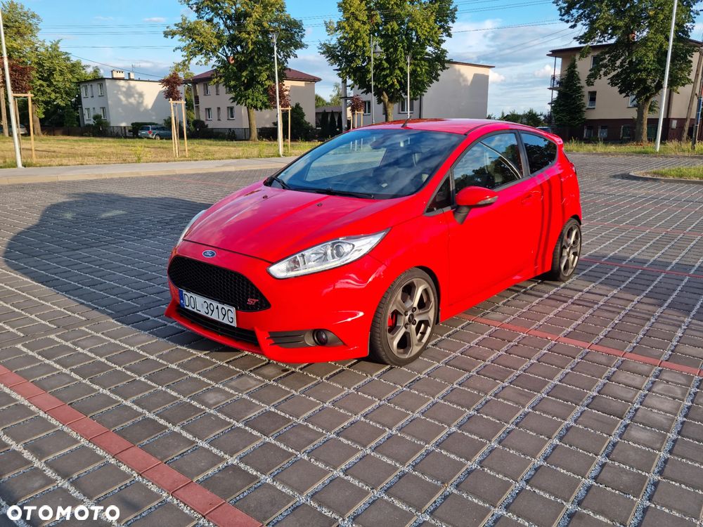 Ford Fiesta 1.6 EcoBoost ST - 1