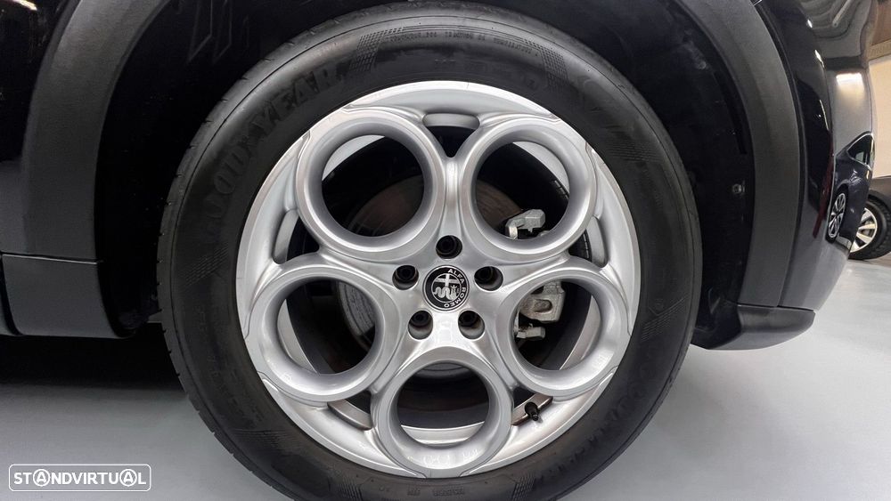 Alfa Romeo Tonale 1.5 Hybrid Sprint — fotografia 32