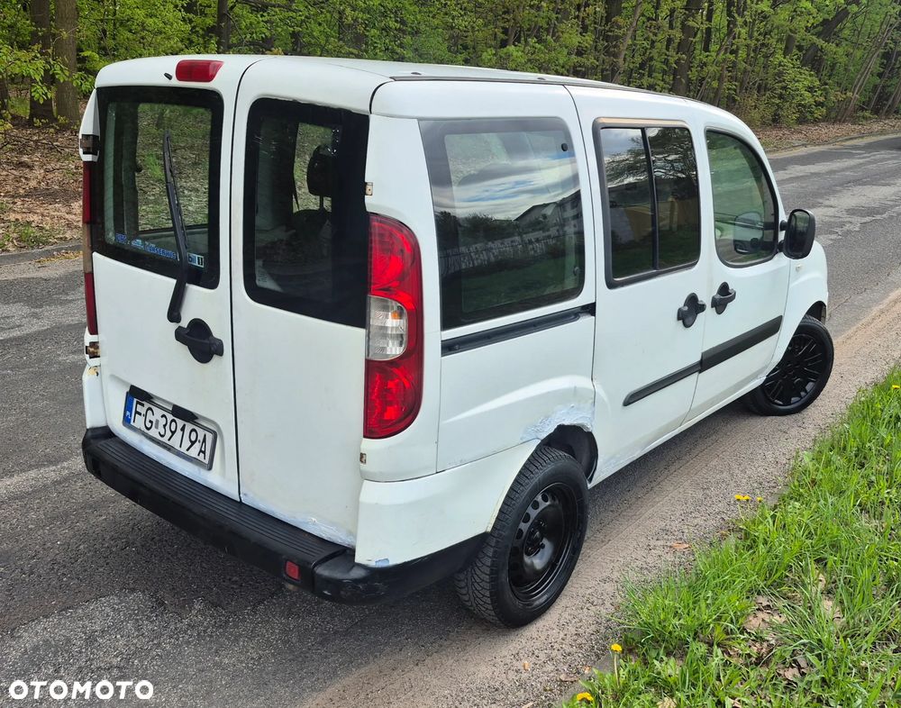 Fiat Doblo 5-osobowy - 6