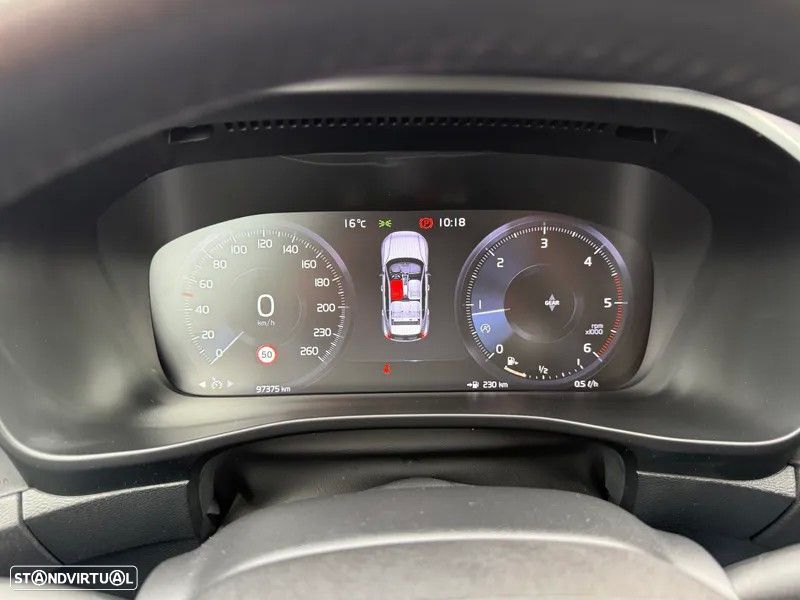 Volvo XC 40 2.0 D3 Momentum Core - 15