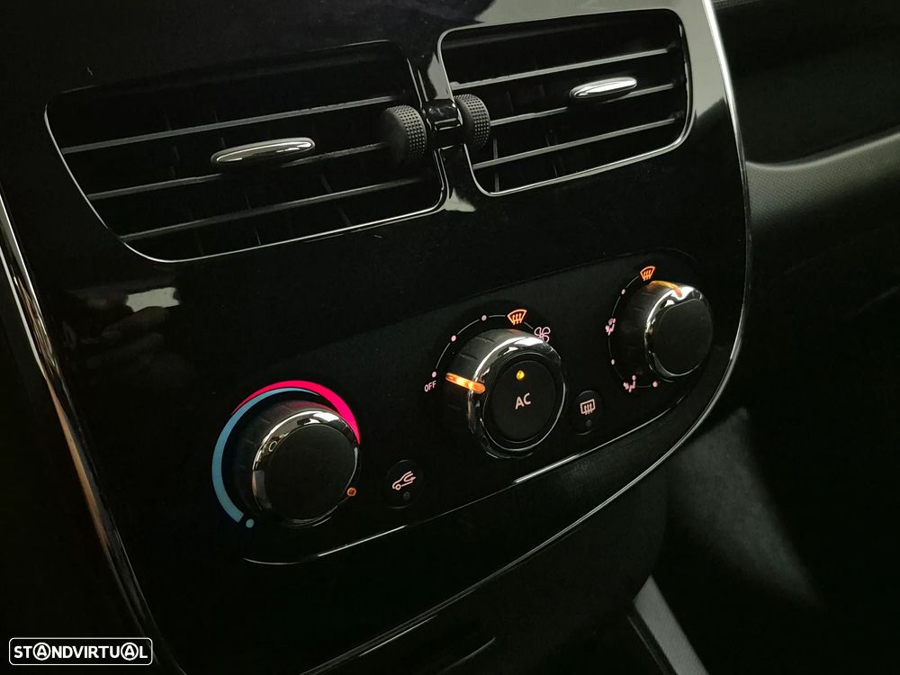 Renault Clio Sport Tourer 1.5 dCi Dynamique S - 14