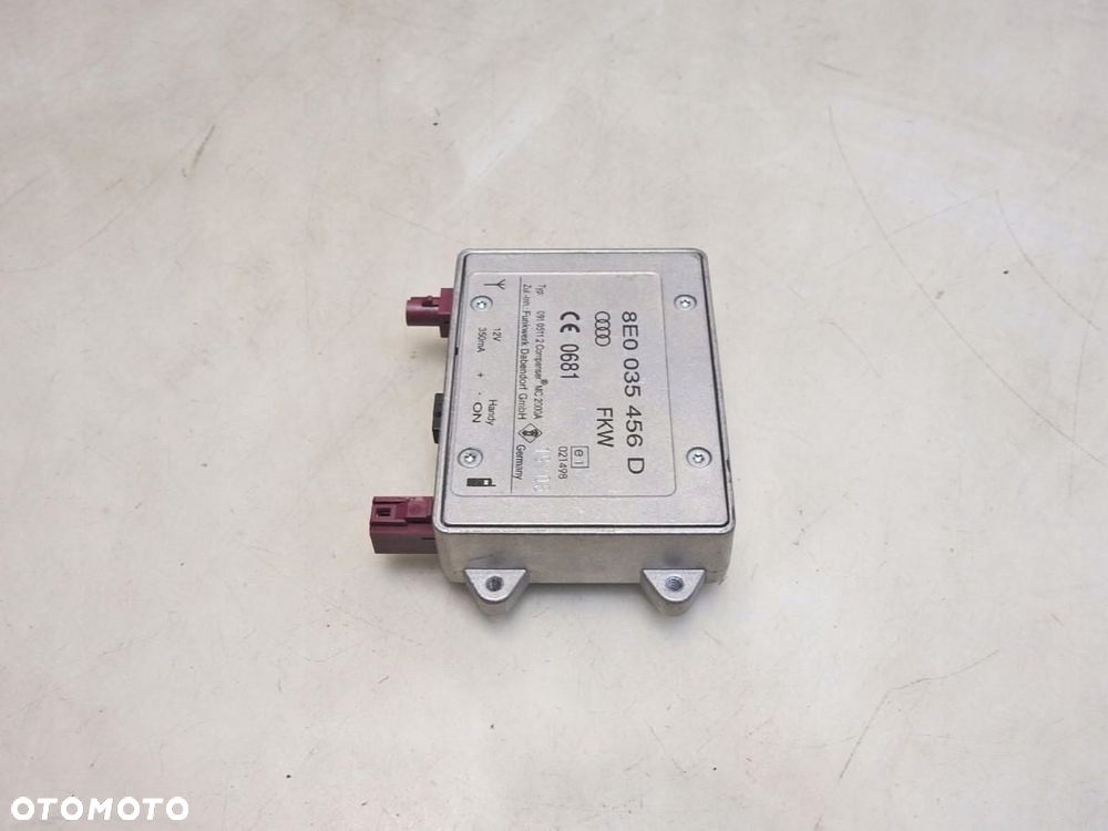 WZMACNIACZ ANTENY AUDI A3 8P 8E0035456D - 5