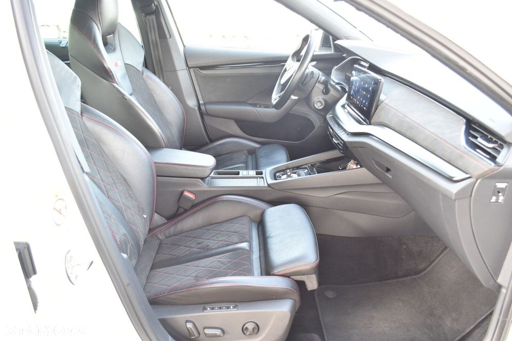 Skoda Octavia 2.0 TDI RS DSG - 38