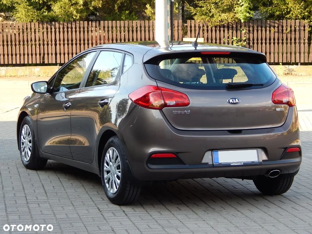 Kia Ceed 1.4 CVVT - 4