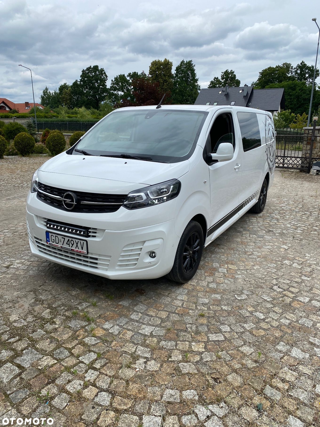 Opel VIVARO - 1