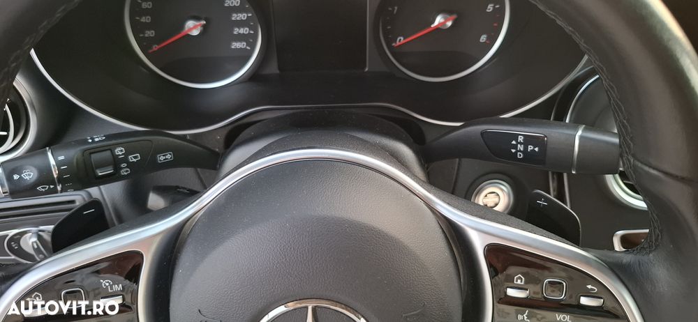 Mercedes-Benz GLC 220 d 4Matic 9G-TRONIC - 36