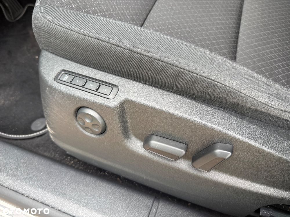 Skoda Superb 2.0 TDI Business DSG - 15