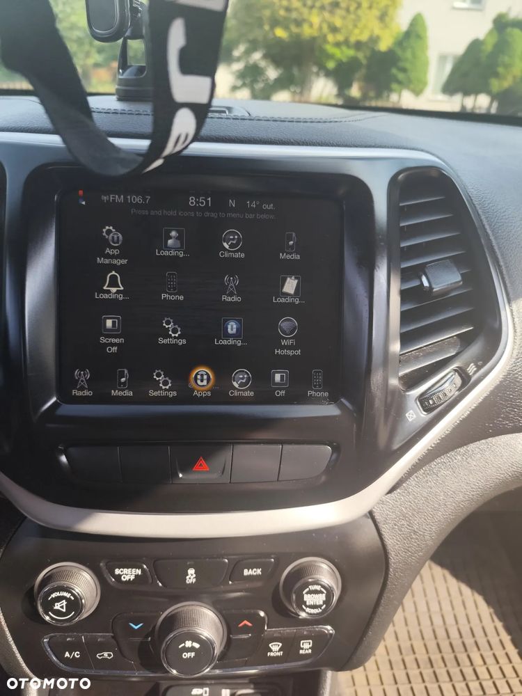 Jeep Cherokee - 14
