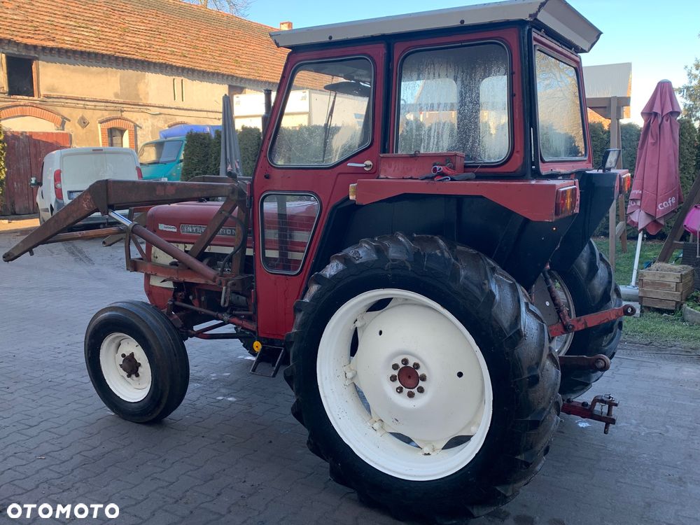 Case IH International 444 - 6