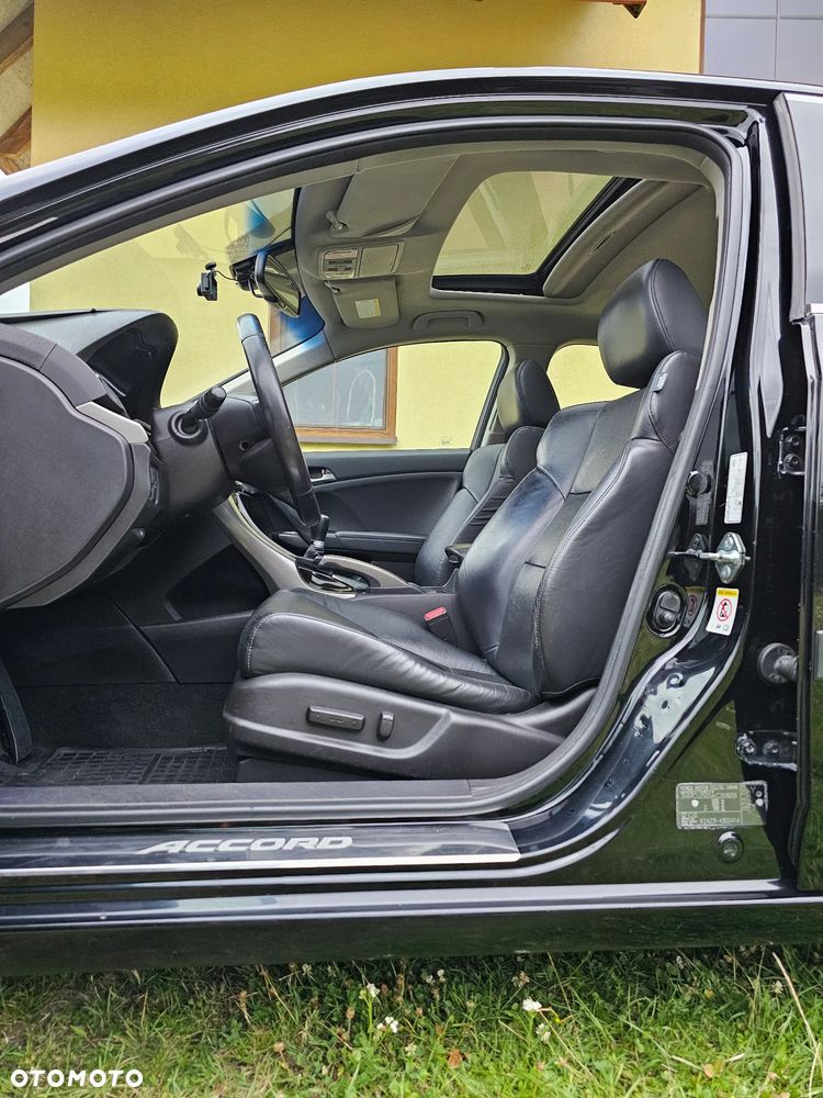 Honda Accord 2.4 Executive - 26