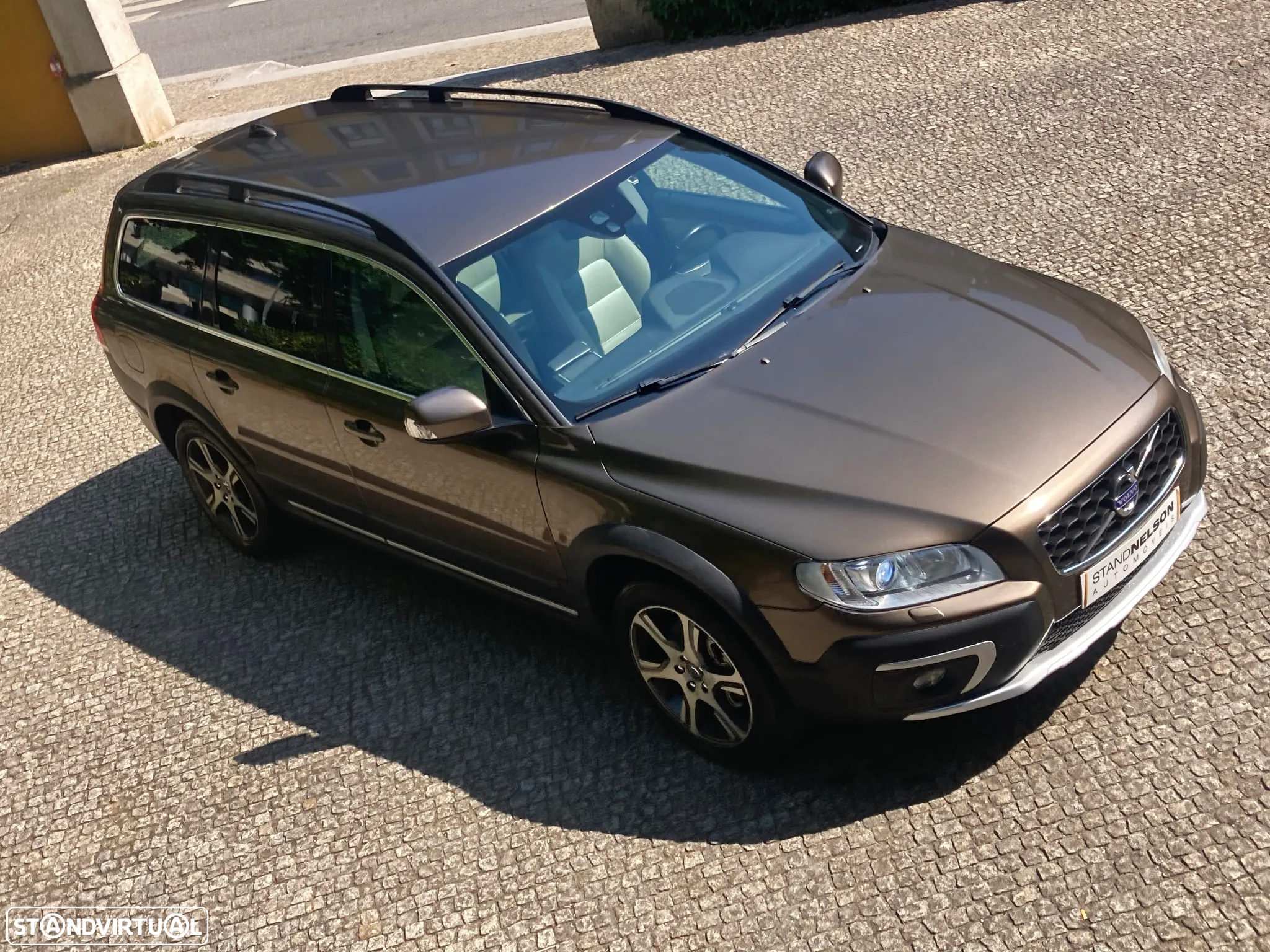 Volvo XC 70 2.0 D4 Summum - 2
