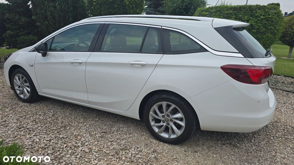 Opel Astra 1.2 T Elegance S&S - 15