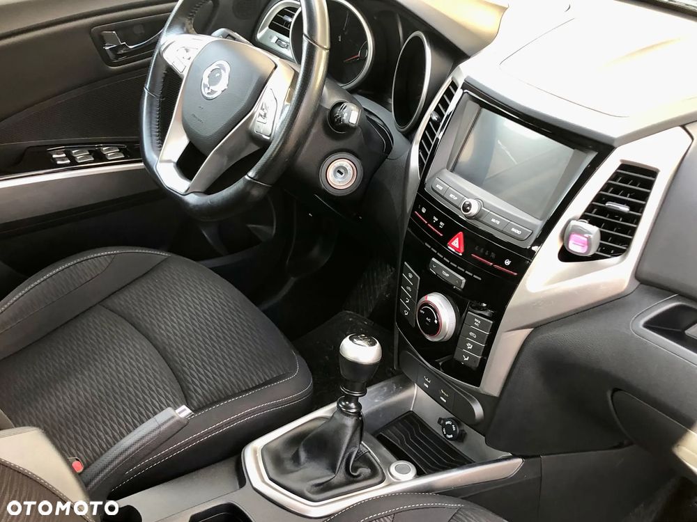 SsangYong/KGM Tivoli 1.6 D Crystal 4x4 - 5