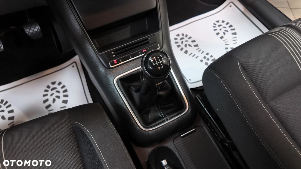 Volkswagen Golf Plus 1.6 TDI DPF MATCH - 25