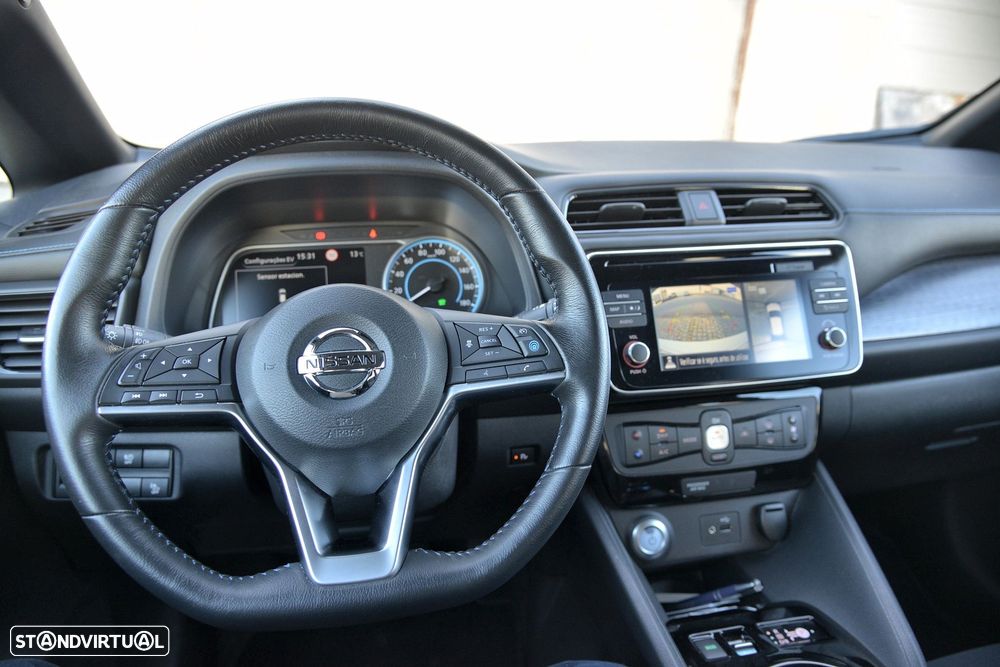 Nissan Leaf - 10