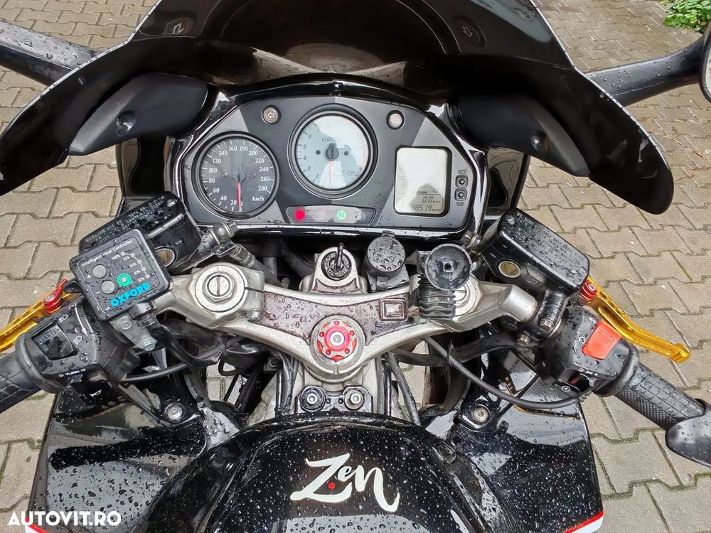 Honda VFR 800F V-Tec - 17
