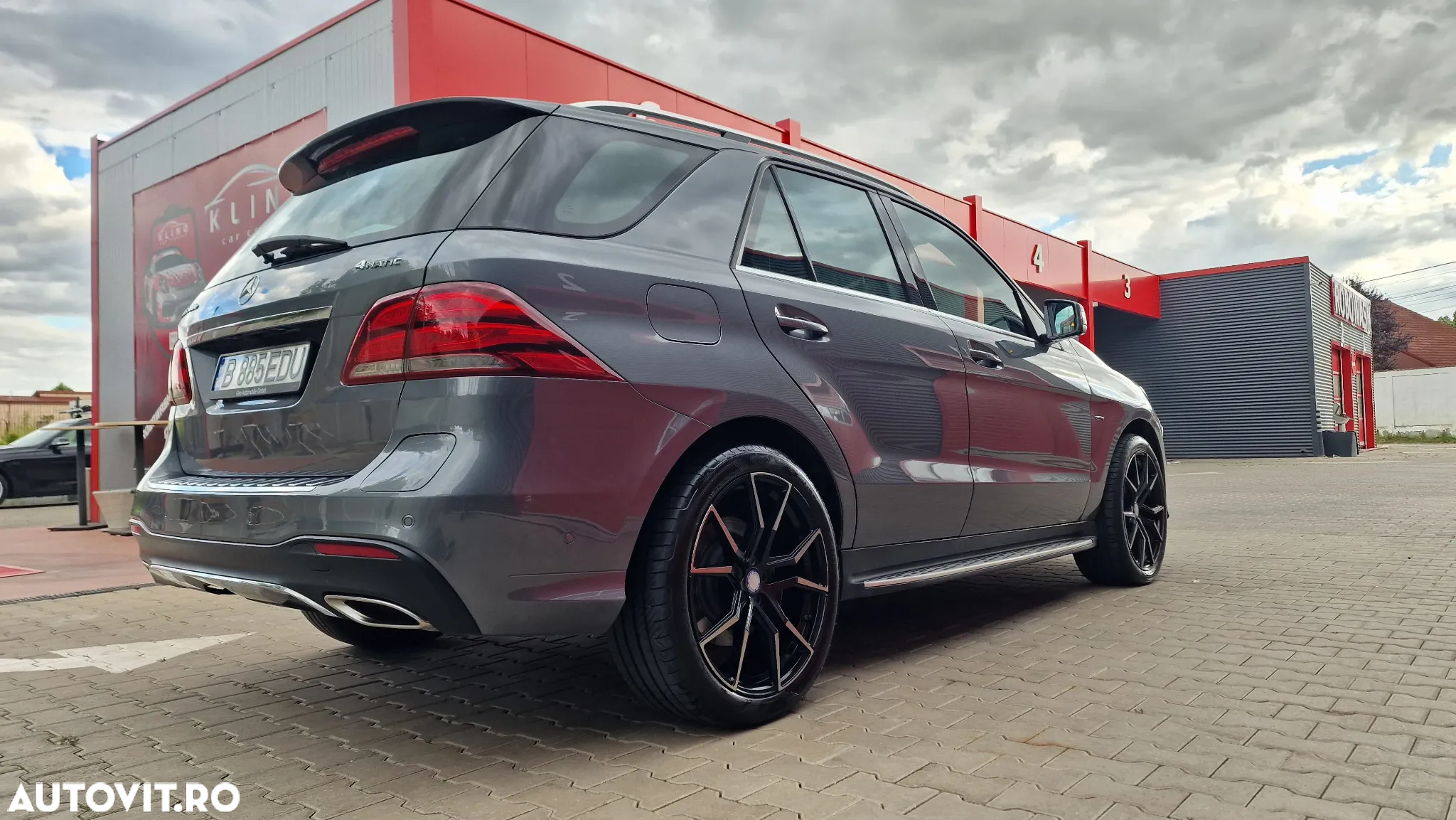 Mercedes-Benz GLE 500 e 4MATIC - 10