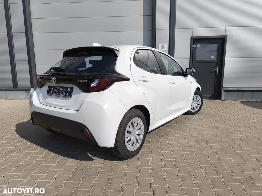 Toyota Yaris 1.5 VVT-i HSD Active - 4