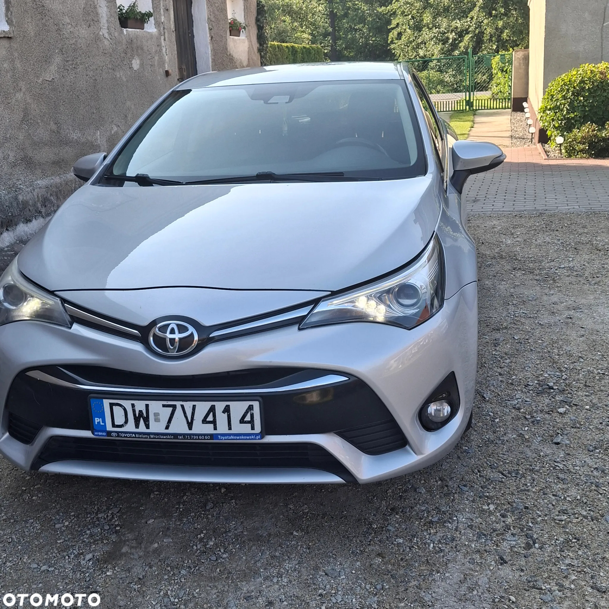 Toyota Avensis 1.8 Premium - 2