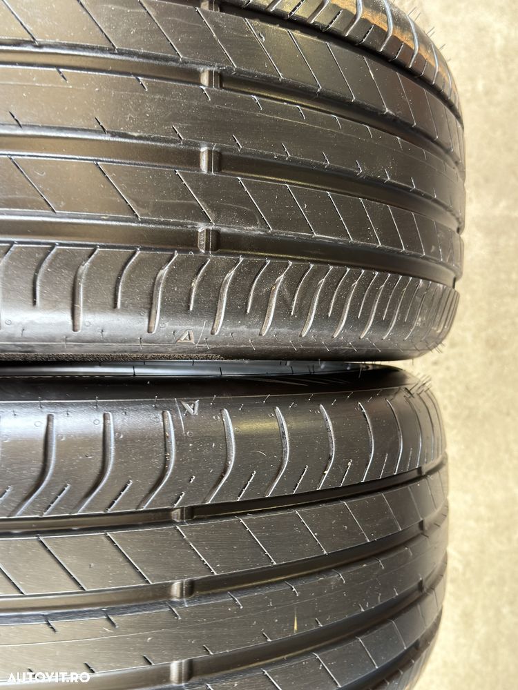 Vând 2 anvelope 235/45/19 Dunlop de vară ca noi - 2