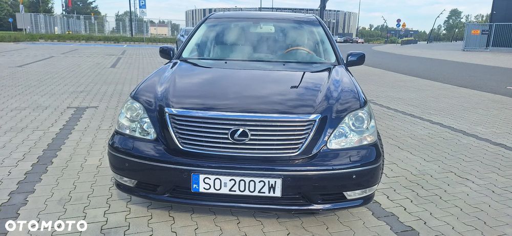 Lexus LS - 13