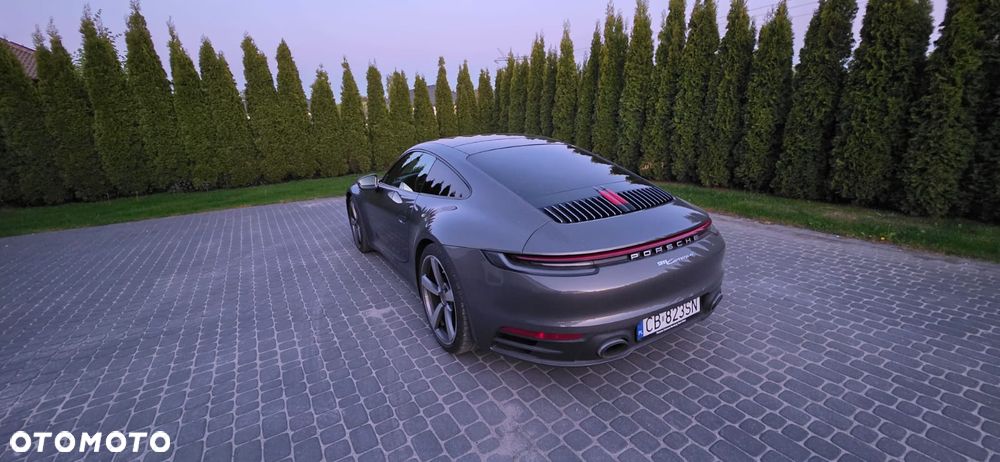 Porsche 911 Carrera 4 PDK - 5