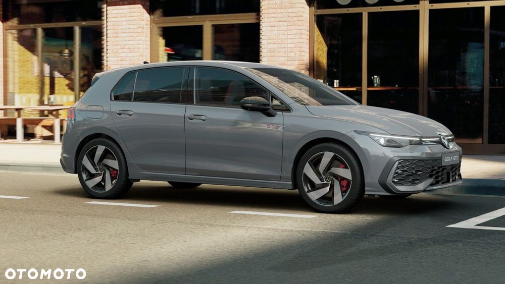 Volkswagen Golf - 6