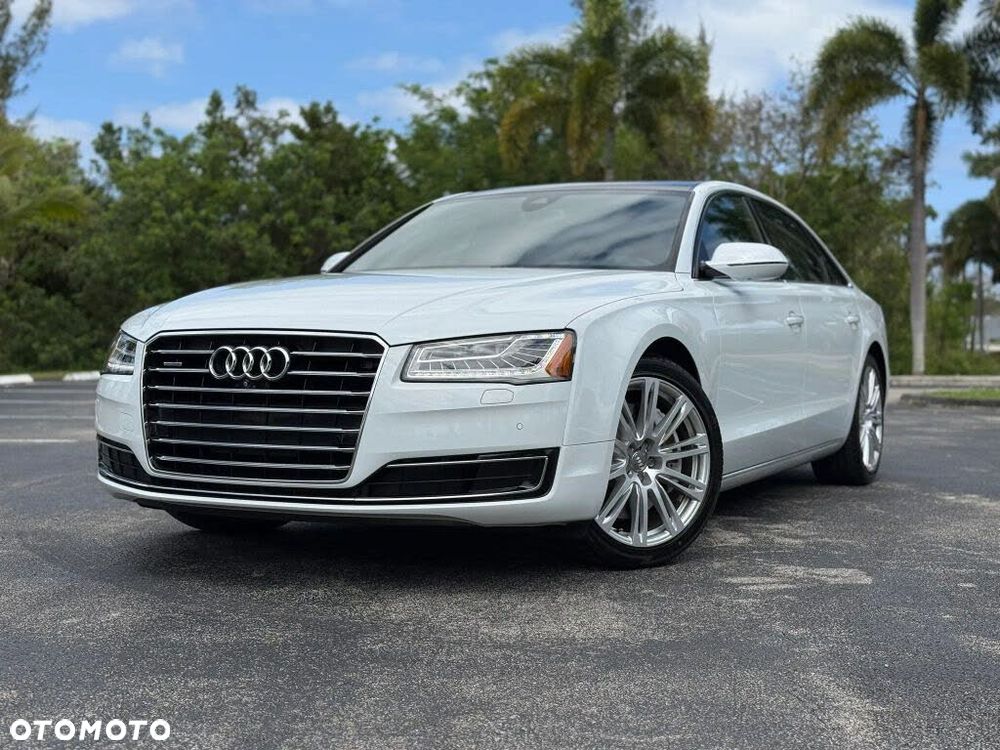 Audi A8 - 1
