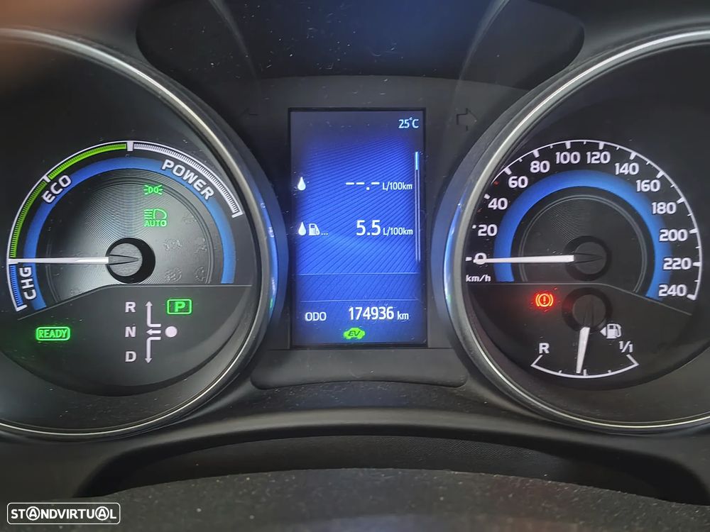 Toyota Auris Touring Sports 1.8 HSD Comfort +P.Techno+P.Sport - 7