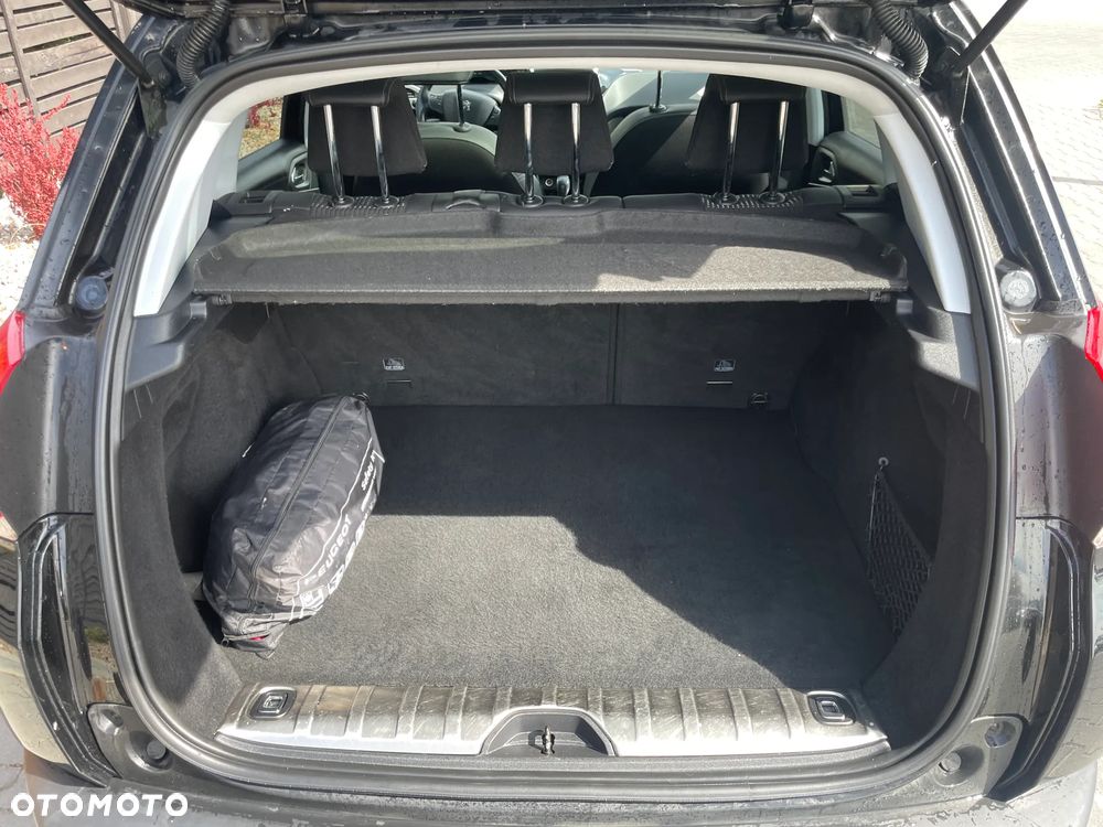 Peugeot 2008 1.2 Pure Tech Style EU6 - 8