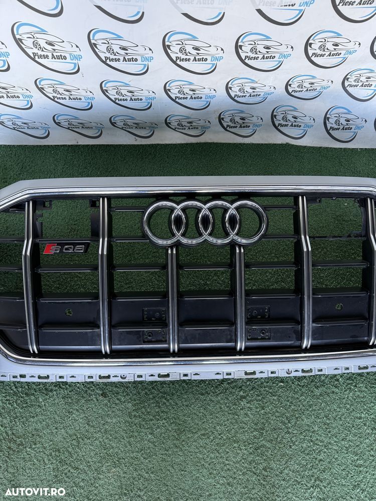 Grila originala centrala radiator SQ8 - 5