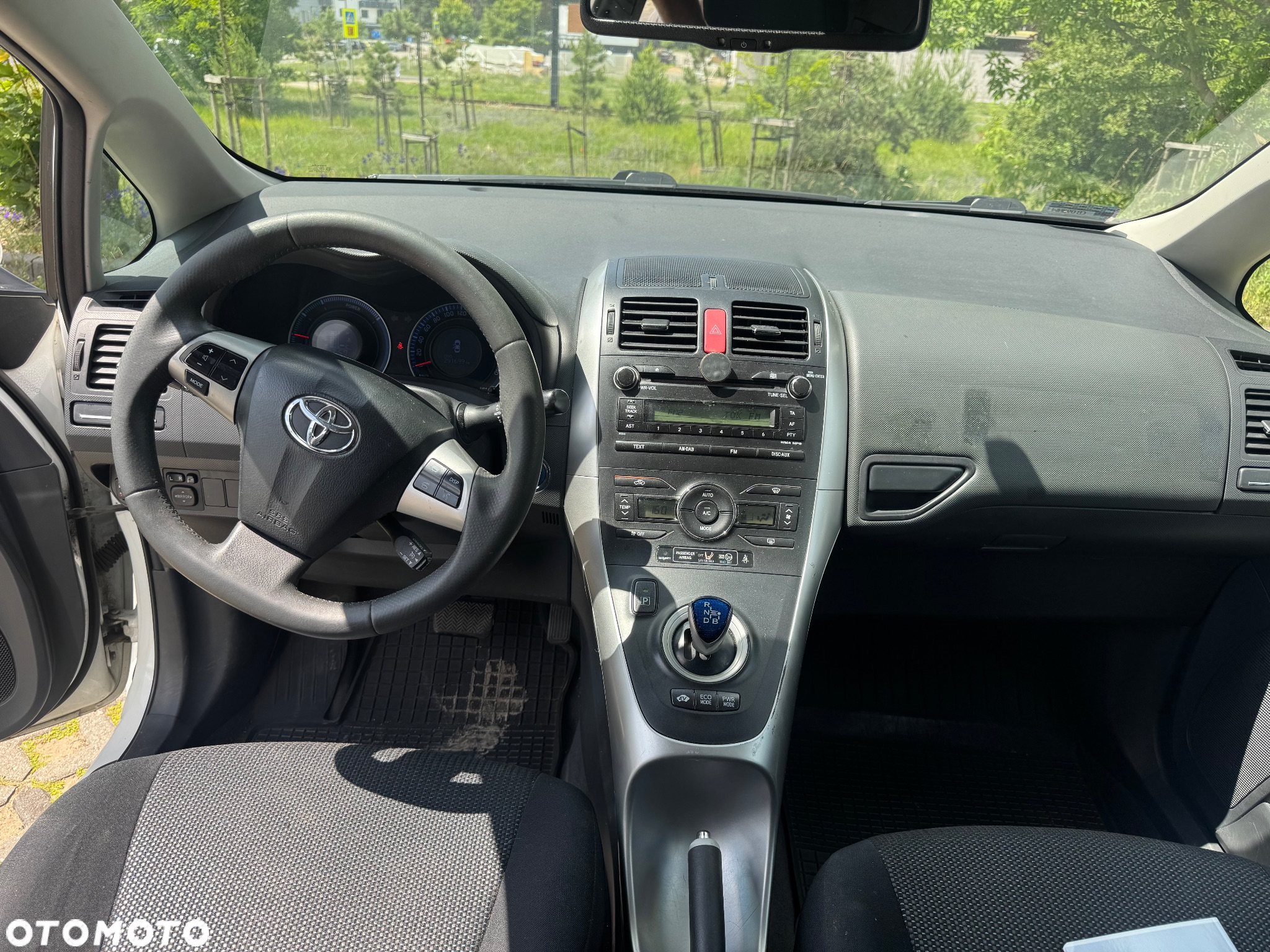 Toyota Auris 1.8 VVT-i Hybrid Automatik Edition - 6