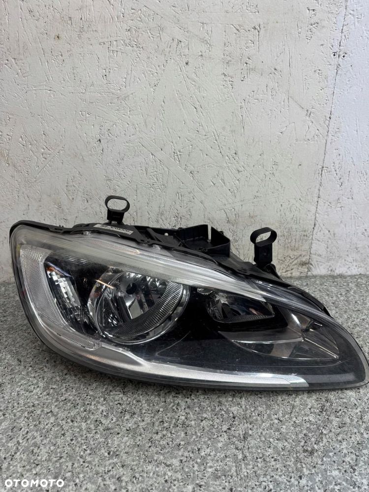 lampa prawy przód zwykła volvo s60 ii v60 i 2013-2018 31420272 - 8
