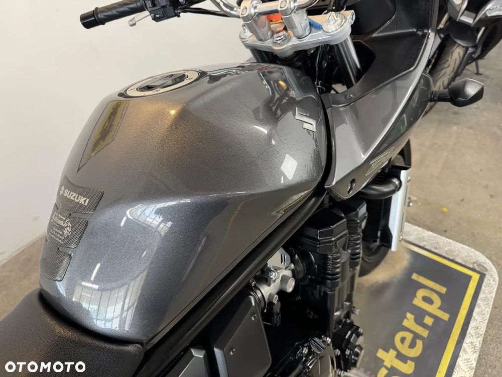Suzuki Bandit - 17
