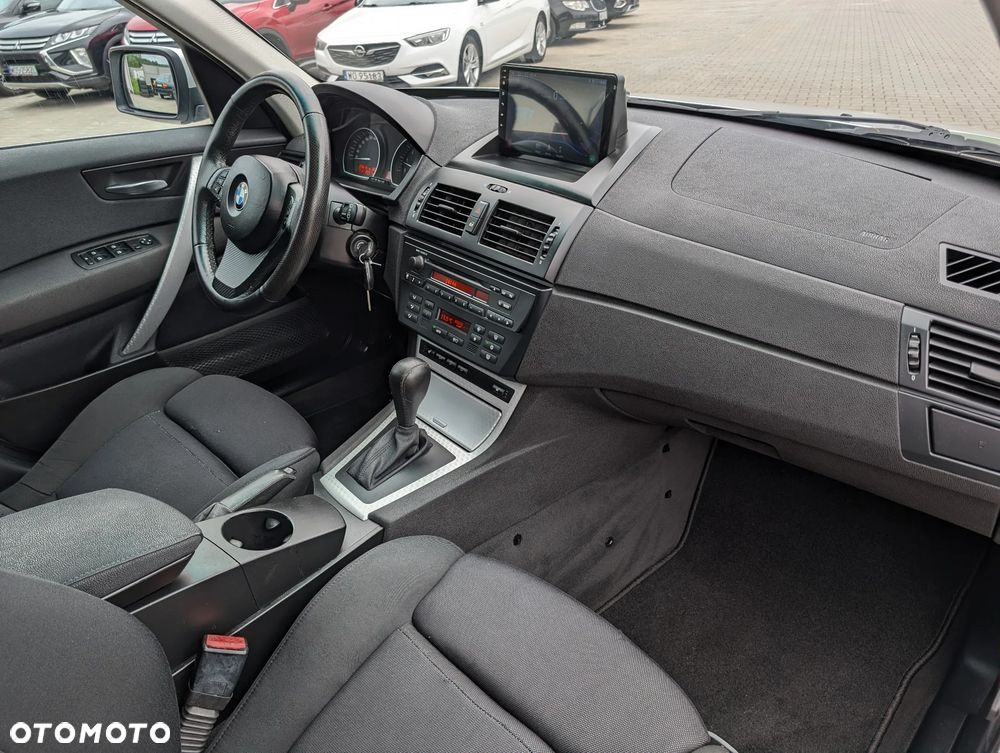 BMW X3 xDrive25i Edition Exclusive - 32