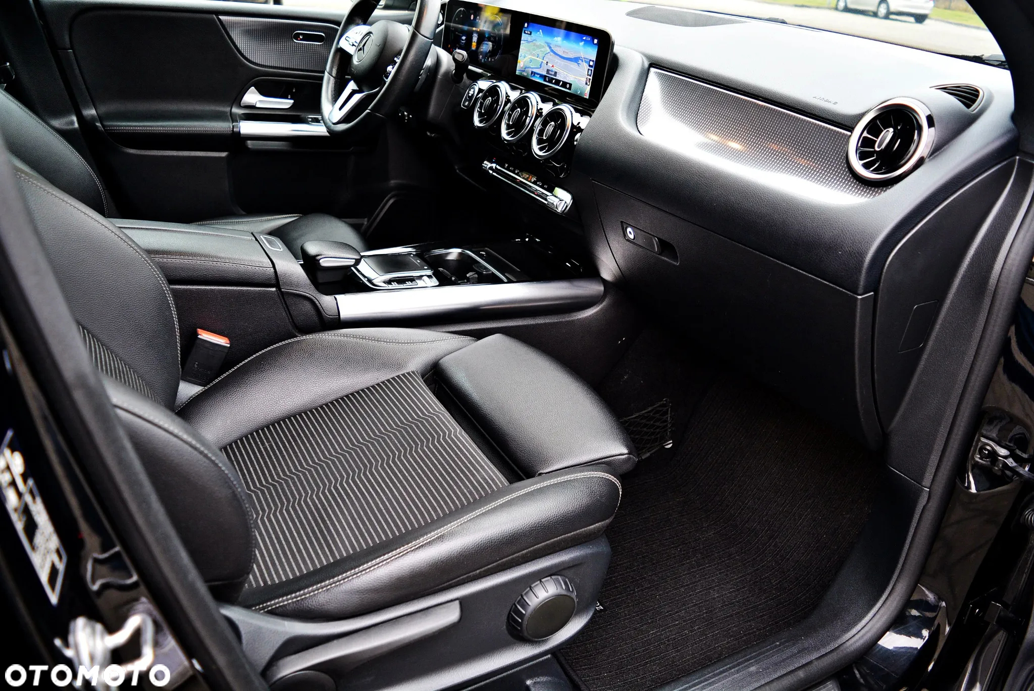 Mercedes-Benz Klasa B 200 d 8G-DCT - 9