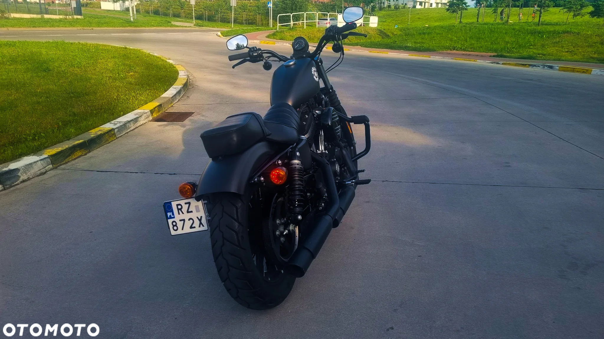 Harley-Davidson Sportster Iron 883 - 9
