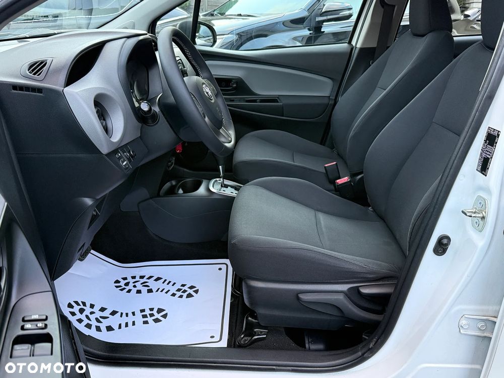 Toyota Yaris - 13
