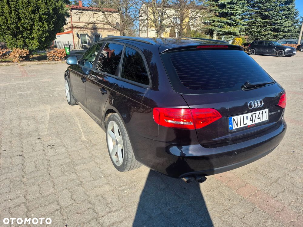 Audi A4 Avant 2.0 TDI DPF clean diesel Ambition - 4