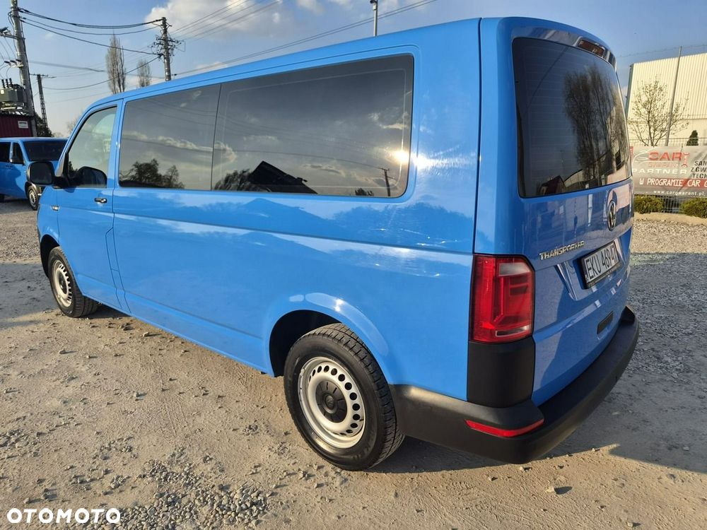 Volkswagen Transporter - 4